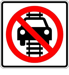 R15-6 24"x24" No Vehicles On Tracks